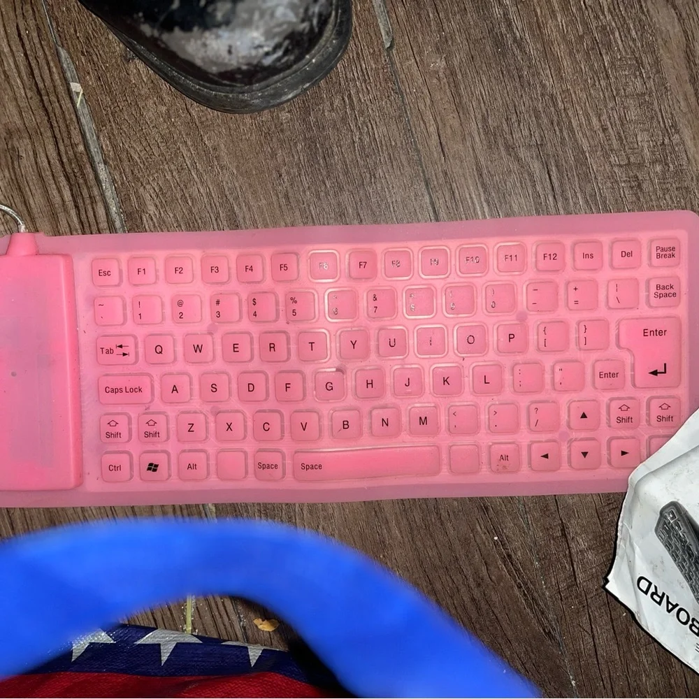 Hot Pink & Hassle-Free: The Ultimate Portable Keyboard!